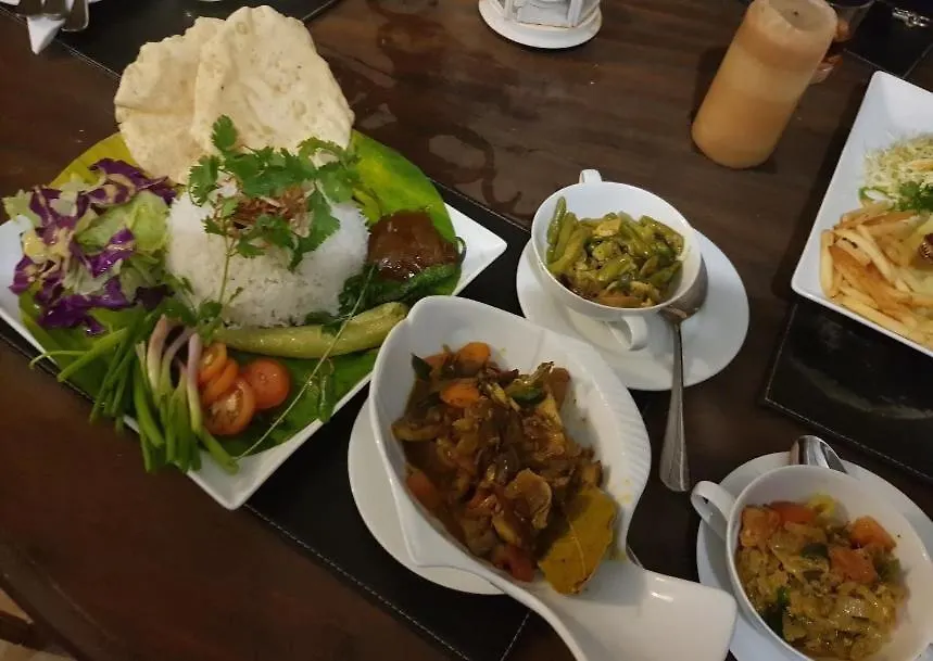 Hotel Maple Village By Travel Corners Negombo
