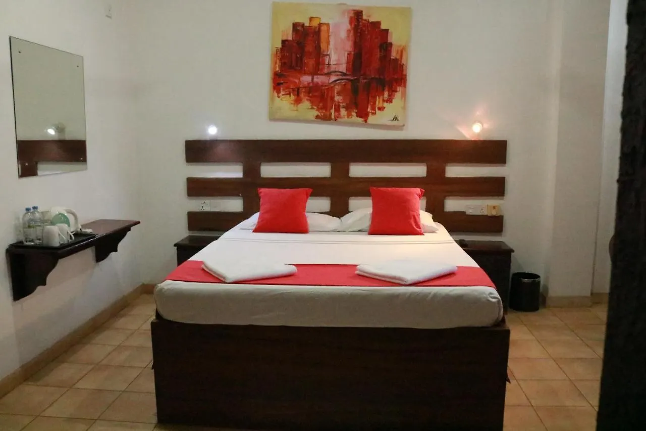 Maple Village By Travel Corners Negombo Hotel