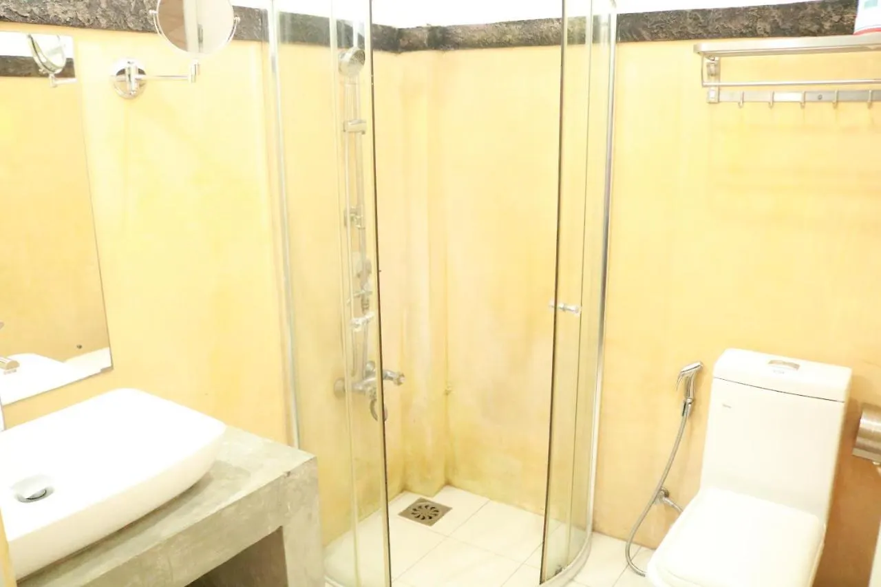 Maple Village By Travel Corners Negombo Hotel