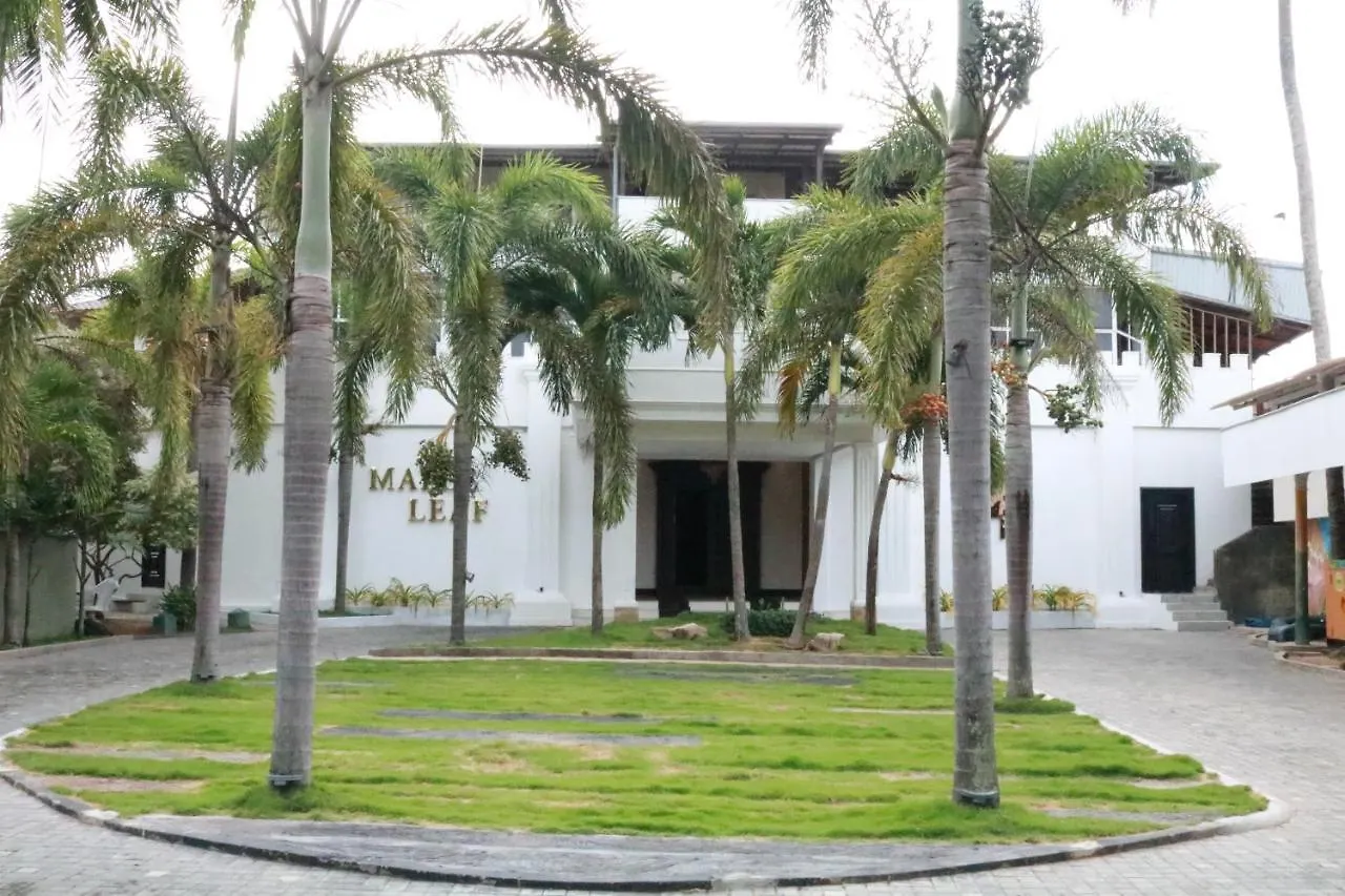 Maple Village By Travel Corners Negombo 2*,