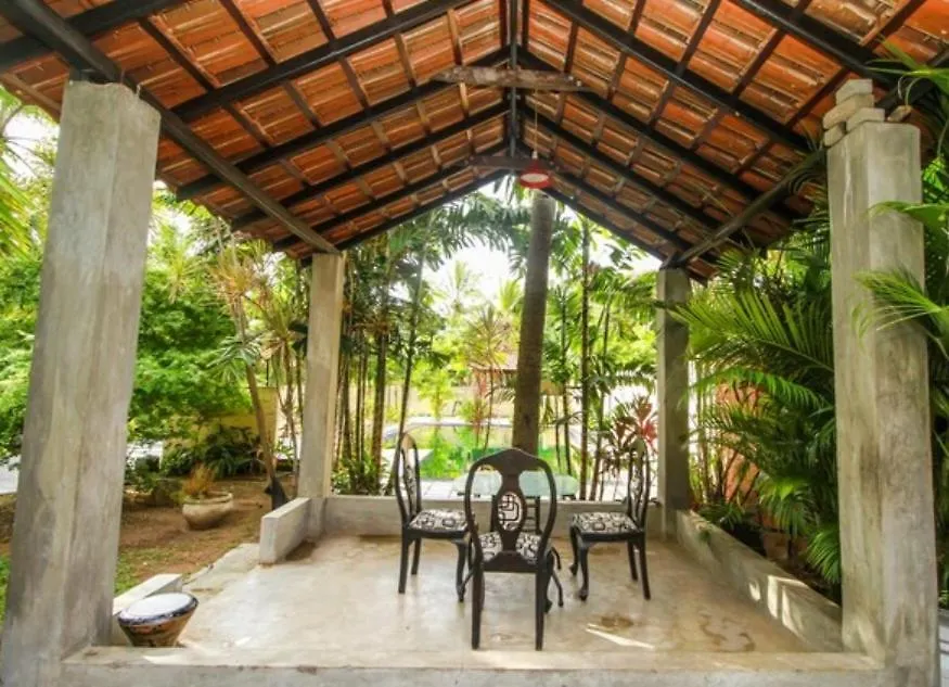 Maple Village By Travel Corners Negombo 2*,